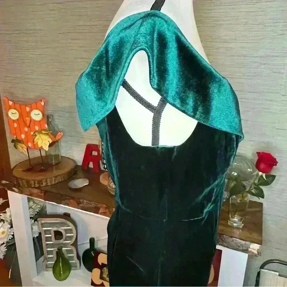 Bardot Sheath Dress Womens Size 10 Hunter Green Off The Shoulder Velvet Lined - Picture 3 of 10